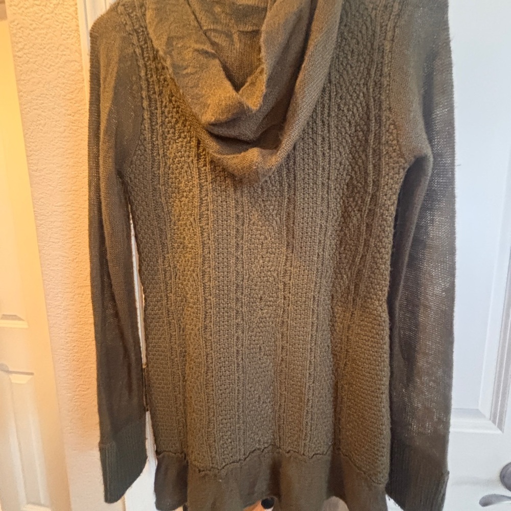 Hush Olive Green Knit Sweater Dress Floral Appliqué Hooded Boho Cozy Size S - Picture 5 of 5
